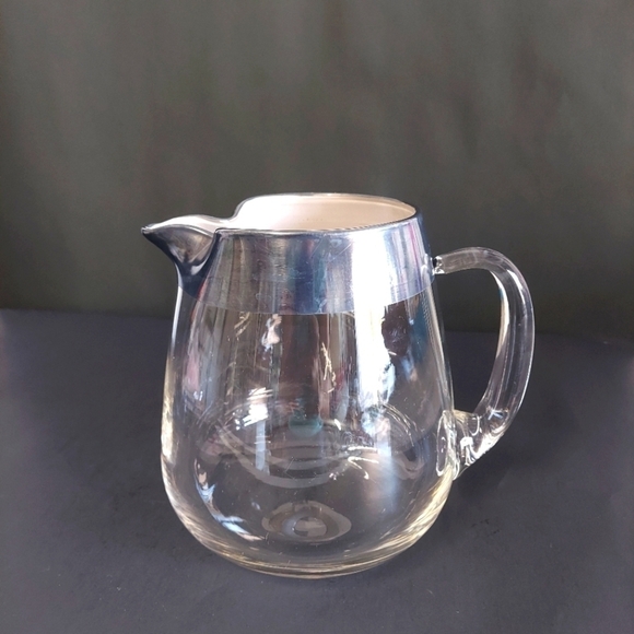 Dorothy Thorpe - cocktail pitcher - Picture 1 of 3